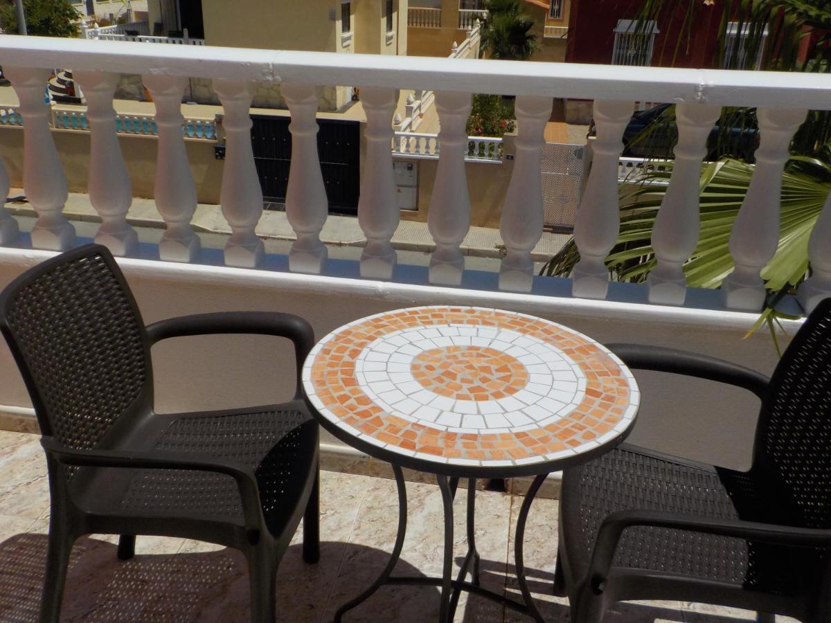 Вилла Casa La Zenia Elite Townhouse With Shared Pool And 10 Minutes Walk To Beach Ориуэла Экстерьер фото