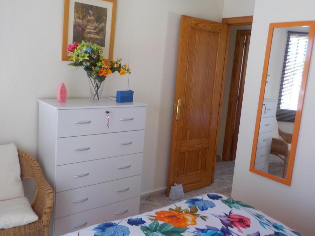 Вилла Casa La Zenia Elite Townhouse With Shared Pool And 10 Minutes Walk To Beach Ориуэла Экстерьер фото